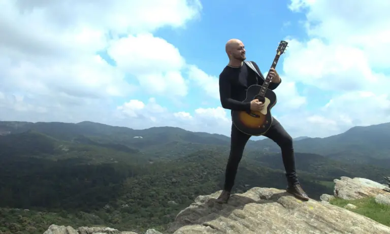 Afetos do cotidiano inspiram nova música de Juan de Las