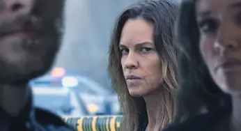 Por Trás da Verdade, novo filme de Hilary Swank, estreia hoje nos cinemas