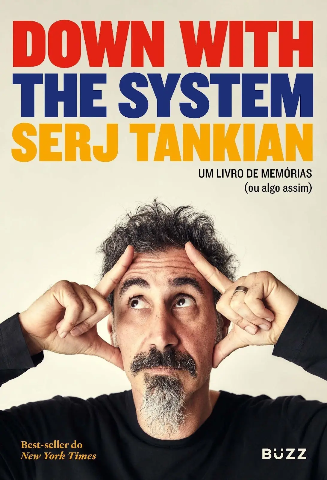 Serj Tankian na capa de seu livro "Down With the System"