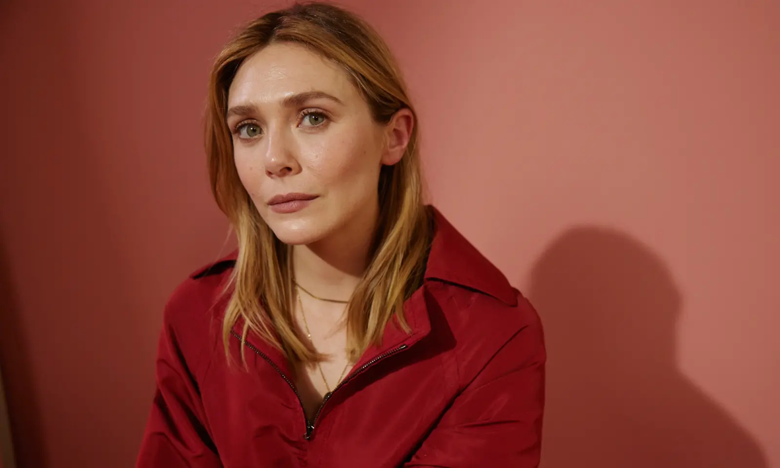 Elizabeth Olsen em ensaio fotográfico