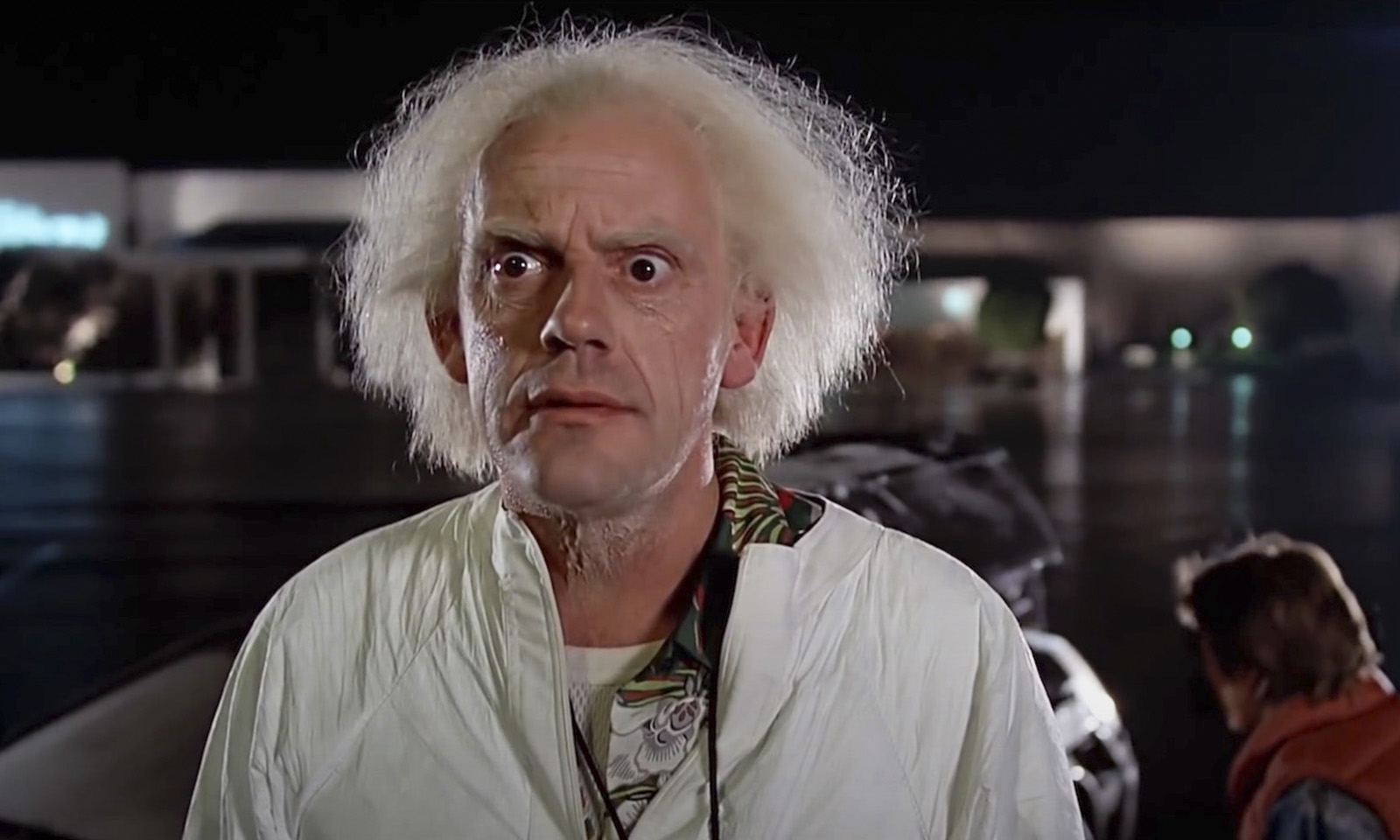 CCXP26 confirma Christopher Lloyd, o Doc Brown de De Volta para o Futuro, pela primeira vez no Brasil