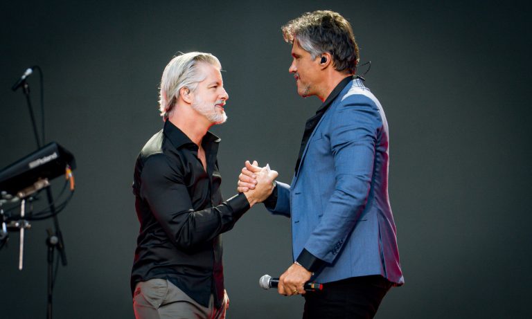 Victor & Leo anunciam último show da turnê em São Paulo; veja data e como comprar ingressos
